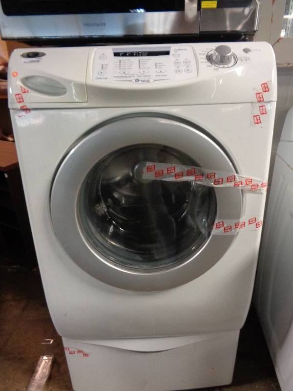 lot 11 image: Front Load Washer on Stand