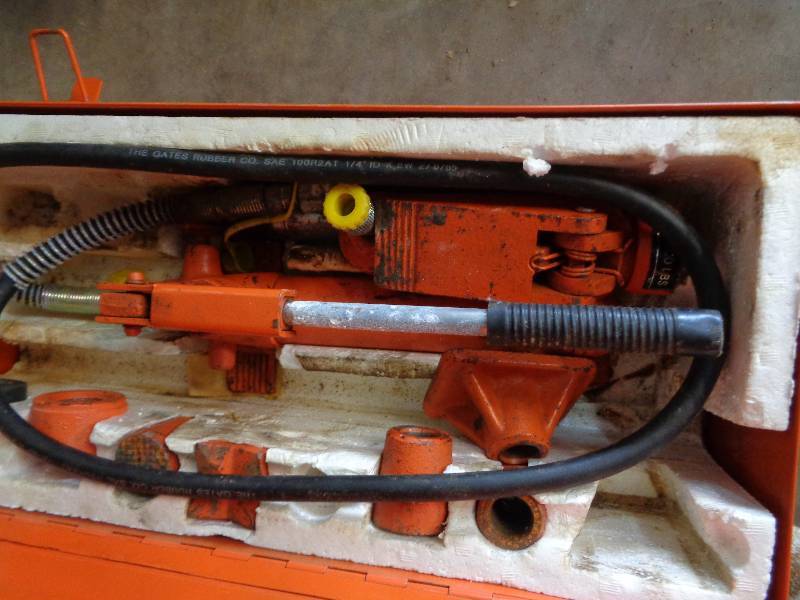lot 22 image: Hydro Push Bar Kit