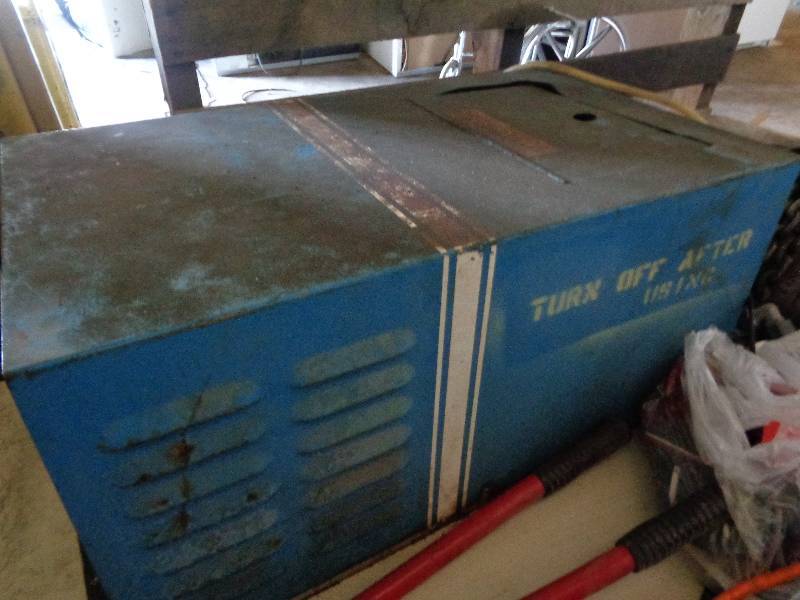 lot 35 image: Welder