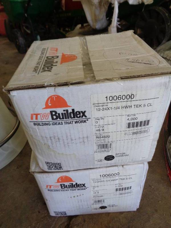 lot 30 image: 2 Boxes of Specialty Screws