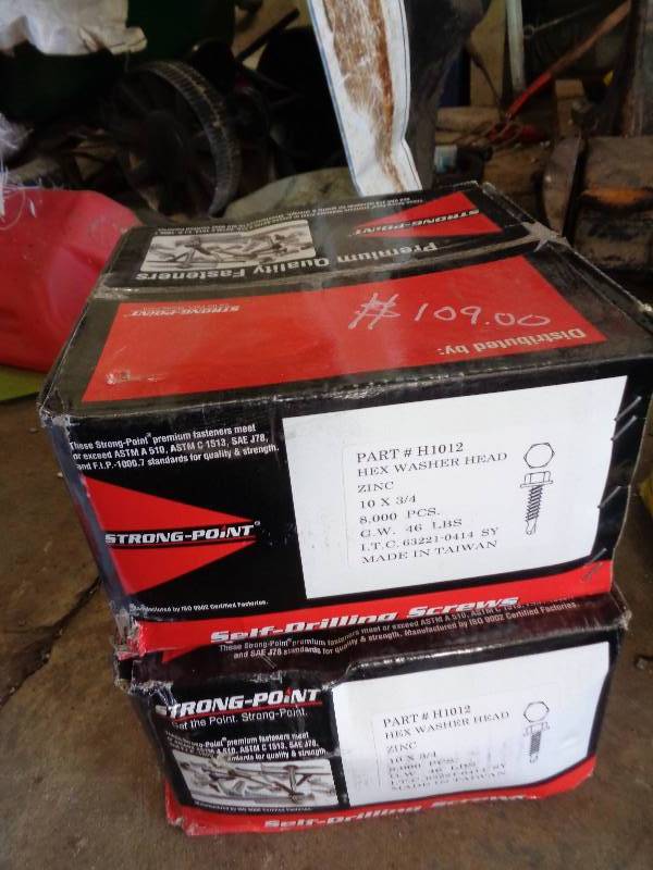 lot 39 image: Two Boxes of Specialty Screws