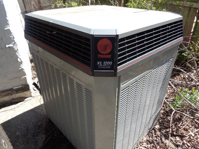 lot 25 image: 5 Ton AC Unit