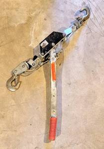 lot 8049 image: Come-A-Long Cable Power Puller