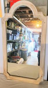 lot 8109 image: Vintage framed Mirror 20.5 W x 37 T